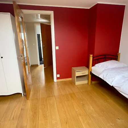 Holiday home House With 5 Bedrooms Near Brussels Wemmel